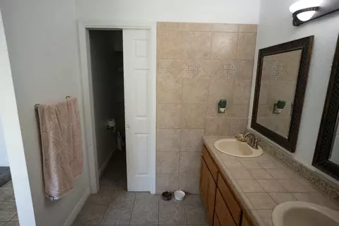 Bath - 1185 Partridge, Merced, CA 95340 photo 7 of 9