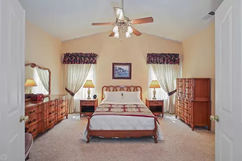 Bedroom - 1708 Brookside Dr, Manteca, CA 95336 photo 2 of 4