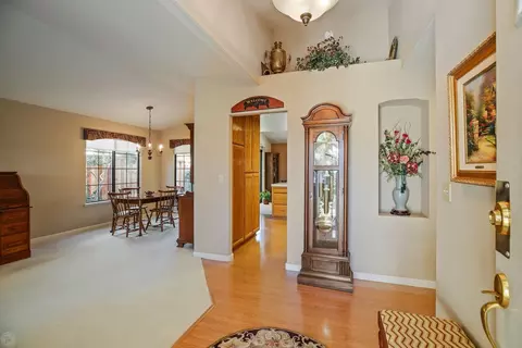 Entry Way - 1708 Brookside Dr, Manteca, CA 95336 photo 2 of 6