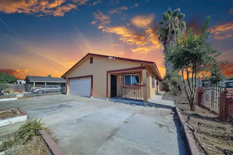 2601 W Hatch Rd, Modesto, CA 95358 photo 1