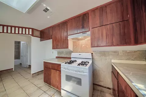 Kitchen - 2601 W Hatch Rd, Modesto, CA 95358 photo 6 of 8
