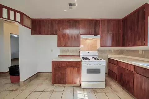 Kitchen - 2601 W Hatch Rd, Modesto, CA 95358 photo 5 of 8