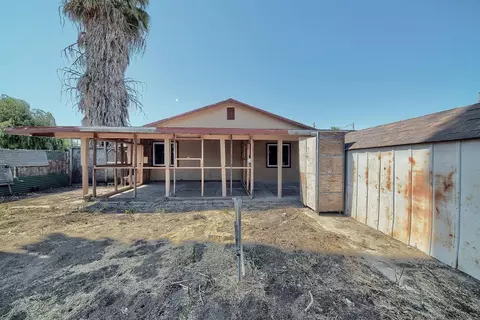 Exterior - 2601 W Hatch Rd, Modesto, CA 95358 photo 6 of 15