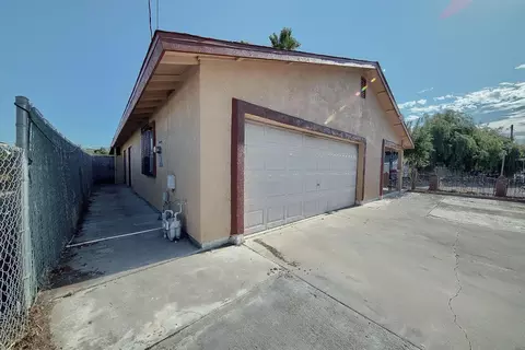 Exterior - 2601 W Hatch Rd, Modesto, CA 95358 photo 13 of 15
