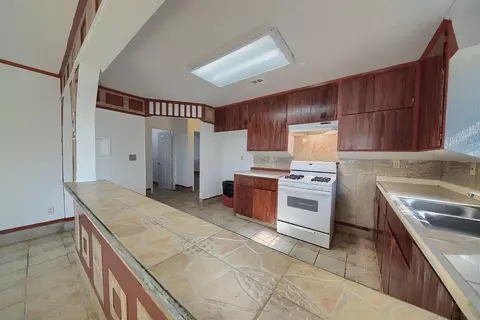 Kitchen - 2601 W Hatch Rd, Modesto, CA 95358 photo 2 of 8