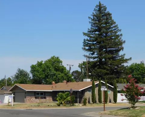 6114 Hilltop Dr, Carmichael, CA 95608 photo 1