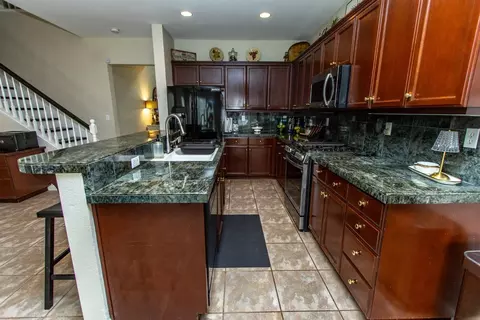 4104 Pathway Ln, Turlock, CA 95382 photo 18