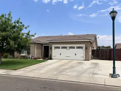 1910 Paul St, Hughson, CA 95326 photo 2