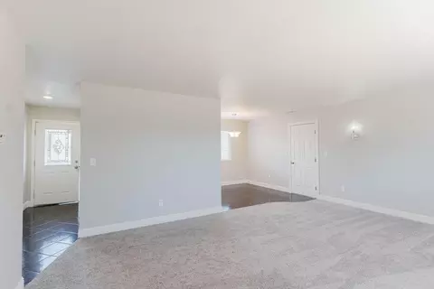 Living - 4916 Summit Way, Modesto, CA 95357 photo 1 of 2