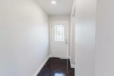 Entry Way - 4916 Summit Way, Modesto, CA 95357 photo 1 of 2