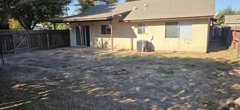 1716 Amesbury Pl, Modesto, CA 95358 photo 18