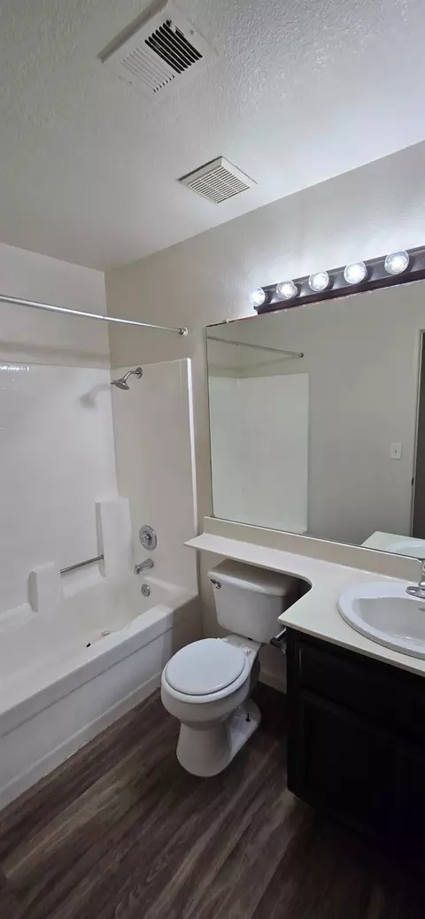 1716 Amesbury Pl, Modesto, CA 95358 photo 11