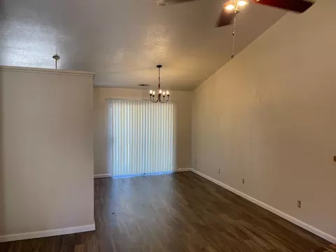 1716 Amesbury Pl, Modesto, CA 95358 photo 4