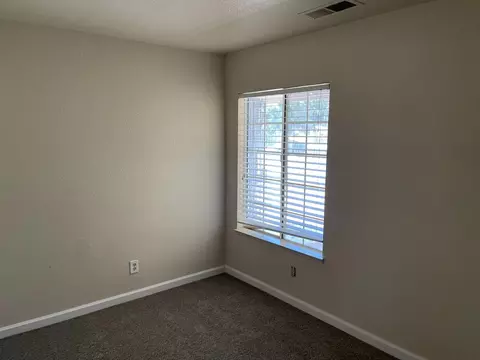 1716 Amesbury Pl, Modesto, CA 95358 photo 13