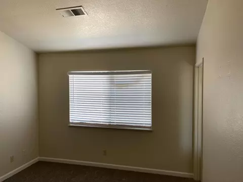 1716 Amesbury Pl, Modesto, CA 95358 photo 15