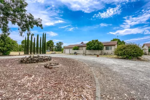 Exterior - 4302 Barham Ave, Corning, CA 96021 photo 4 of 16