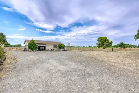 Exterior - 4302 Barham Ave, Corning, CA 96021 photo 13 of 16
