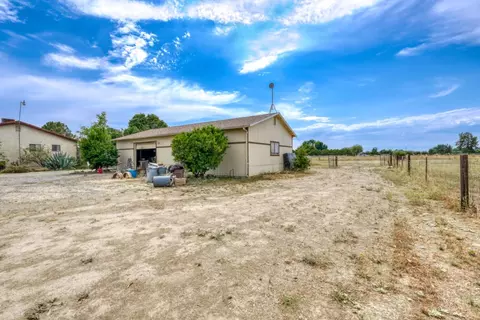 Exterior - 4302 Barham Ave, Corning, CA 96021 photo 15 of 16