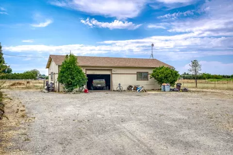 Exterior - 4302 Barham Ave, Corning, CA 96021 photo 14 of 16
