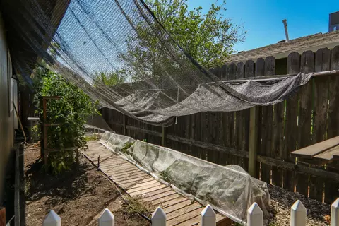 Exterior - 4392 Martel Dr, Olivehurst, CA 95961 photo 12 of 15