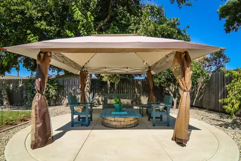 Exterior - 4392 Martel Dr, Olivehurst, CA 95961 photo 6 of 15