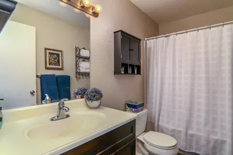 Bath - 4392 Martel Dr, Olivehurst, CA 95961 photo 1 of 3