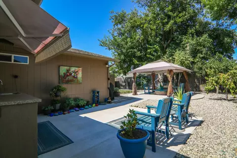 Exterior - 4392 Martel Dr, Olivehurst, CA 95961 photo 4 of 15