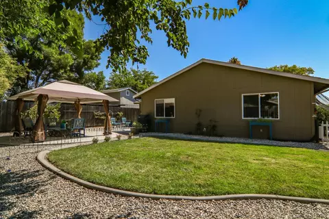 Exterior - 4392 Martel Dr, Olivehurst, CA 95961 photo 11 of 15