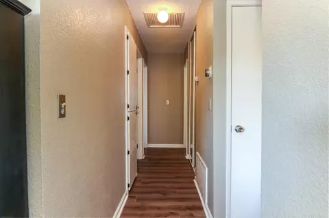 Entry Way - 4392 Martel Dr, Olivehurst, CA 95961 photo 3 of 4