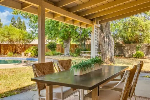 Exterior - 3937 Maudray Way, Carmichael, CA 95608 photo 3 of 8