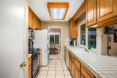 3900 Spring Oak Dr, Modesto, CA 95355 photo 8