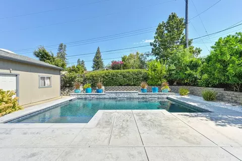 Exterior - 5343 Ridgefield Ave, Carmichael, CA 95608 photo 23 of 31