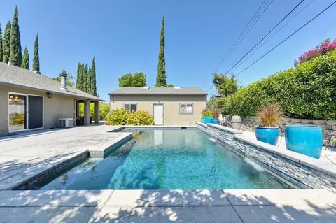 Exterior - 5343 Ridgefield Ave, Carmichael, CA 95608 photo 26 of 31