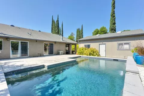Exterior - 5343 Ridgefield Ave, Carmichael, CA 95608 photo 28 of 31