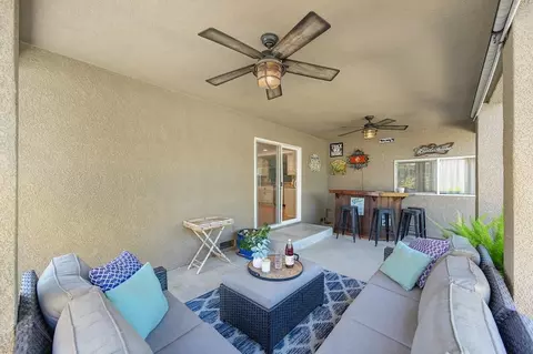Exterior - 5343 Ridgefield Ave, Carmichael, CA 95608 photo 15 of 31
