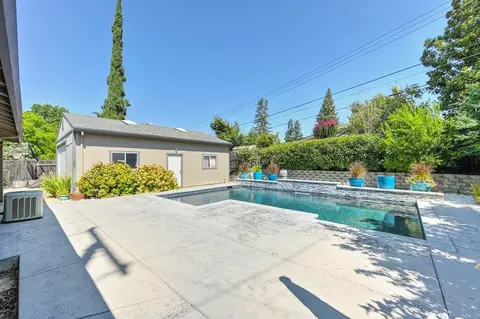 Exterior - 5343 Ridgefield Ave, Carmichael, CA 95608 photo 24 of 31