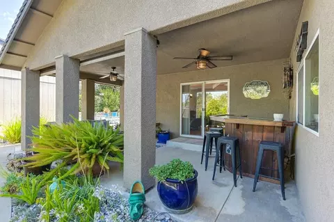 Exterior - 5343 Ridgefield Ave, Carmichael, CA 95608 photo 16 of 31