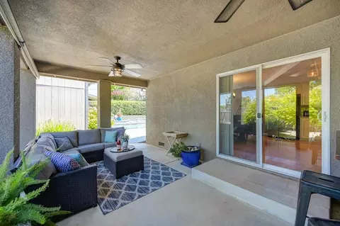 Exterior - 5343 Ridgefield Ave, Carmichael, CA 95608 photo 13 of 31