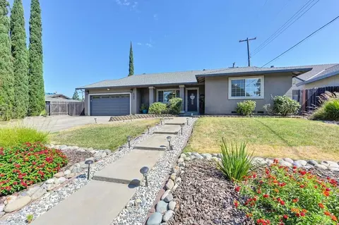 Exterior - 5343 Ridgefield Ave, Carmichael, CA 95608 photo 6 of 31