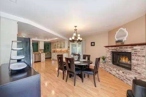 Dining - 5343 Ridgefield Ave, Carmichael, CA 95608 photo 4 of 4