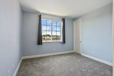 Bedroom - 424 S Derone Ln, Tracy, CA 95376 photo 4 of 8