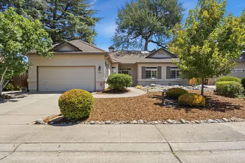 233 Gainsborough Ct, Roseville, CA 95678