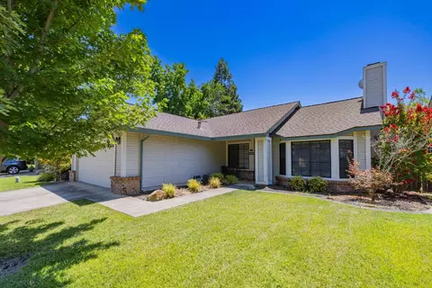 121 Barrows Way, Folsom, CA 95630 photo 3