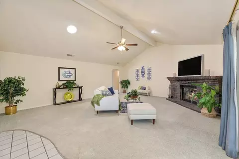 Living - 8781 Beechcrest Ct, Orangevale, CA 95662 photo 4 of 9
