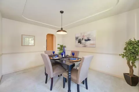 Dining - 8781 Beechcrest Ct, Orangevale, CA 95662 photo 4 of 6