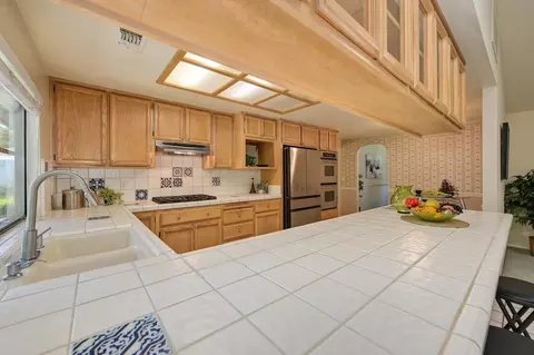Kitchen - 8781 Beechcrest Ct, Orangevale, CA 95662 photo 2 of 11