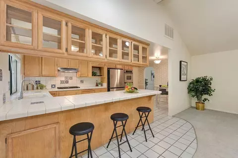 Kitchen - 8781 Beechcrest Ct, Orangevale, CA 95662 photo 3 of 11