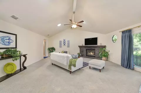 Living - 8781 Beechcrest Ct, Orangevale, CA 95662 photo 3 of 9
