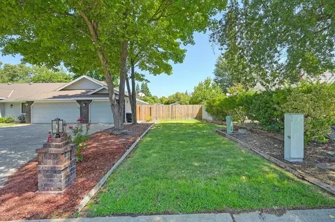 Exterior - 8781 Beechcrest Ct, Orangevale, CA 95662 photo 2 of 25