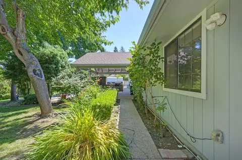 Exterior - 8781 Beechcrest Ct, Orangevale, CA 95662 photo 19 of 25